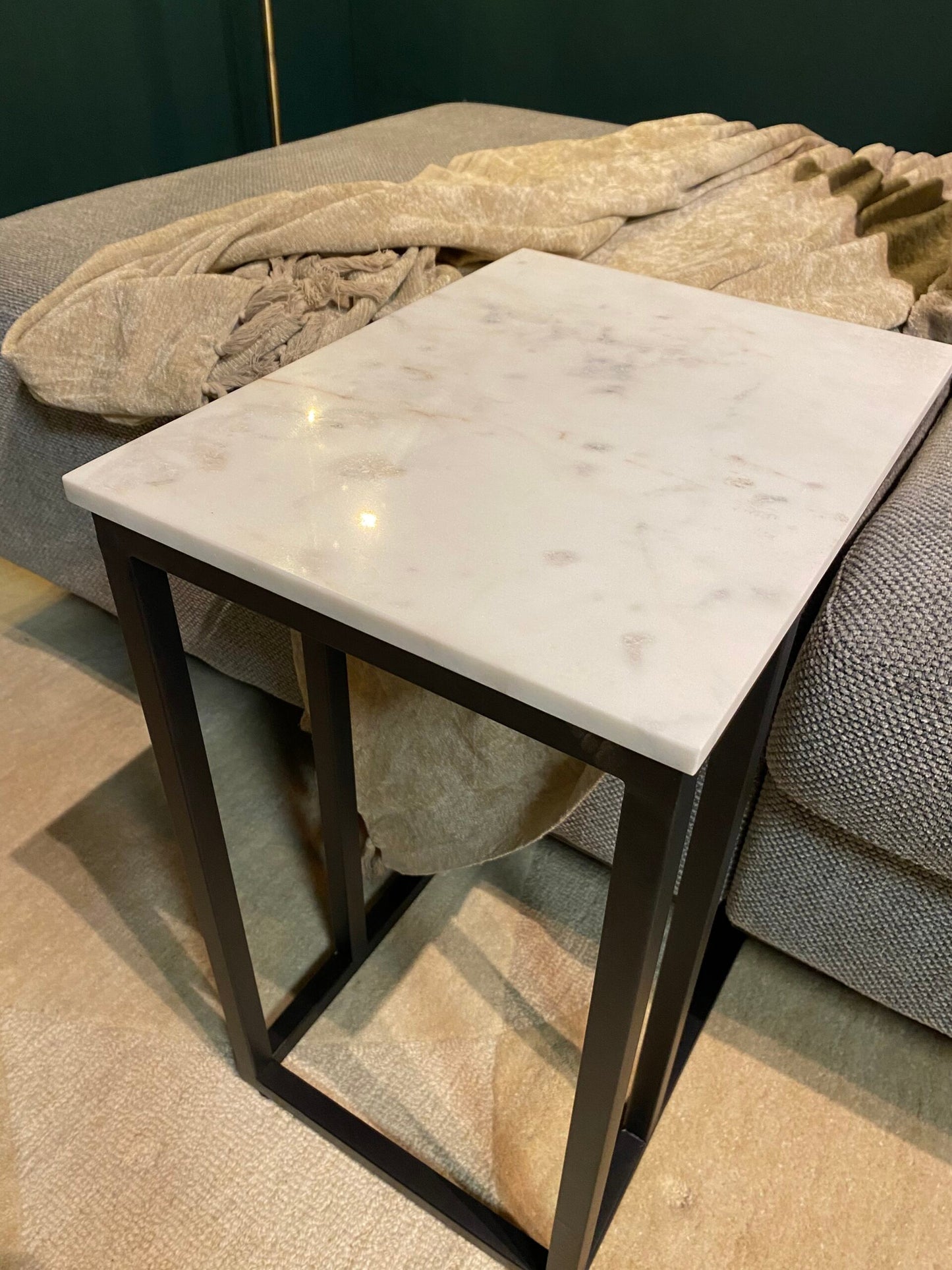 Slider Nova White marble